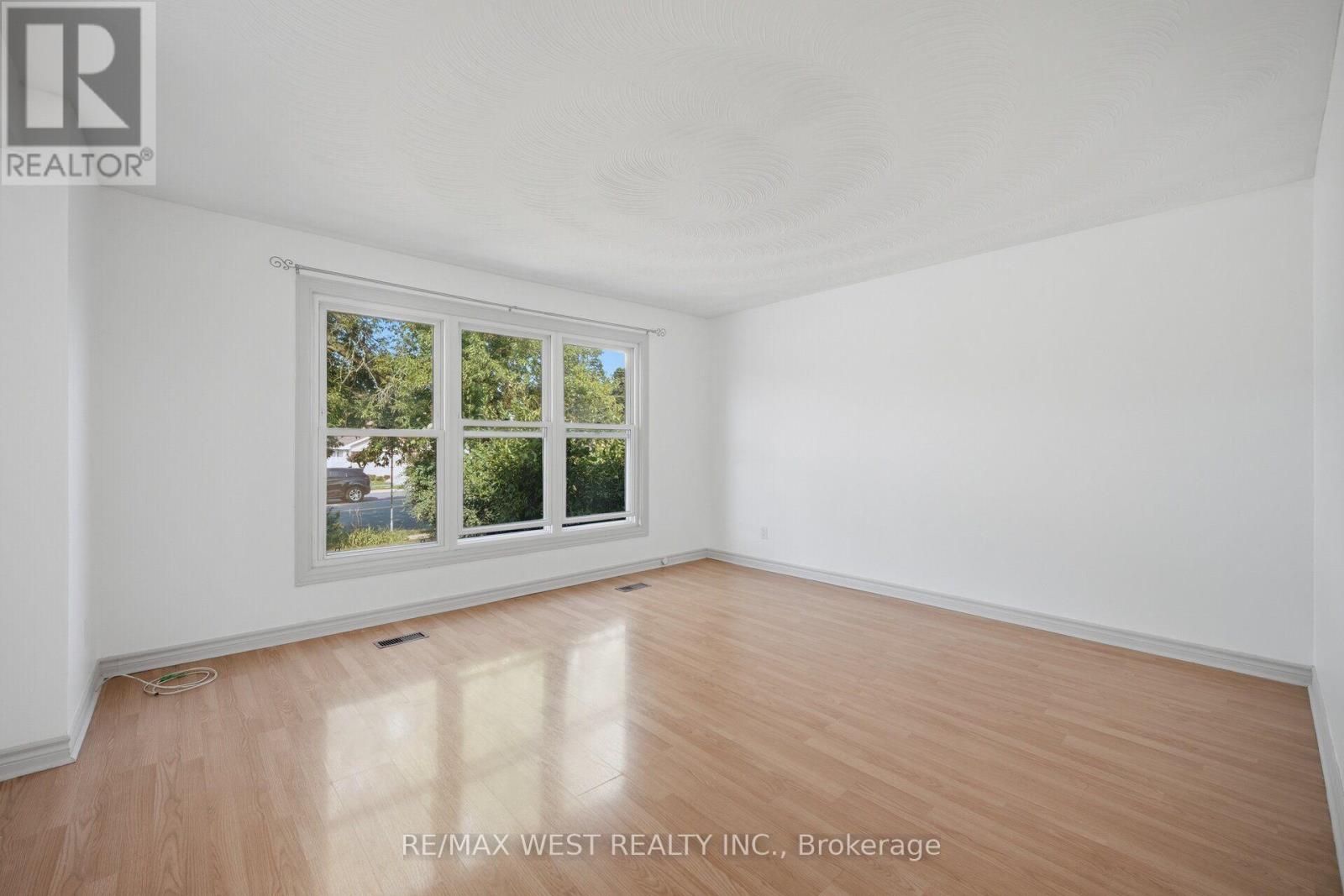 751 MEADOWVALE ROAD - 6