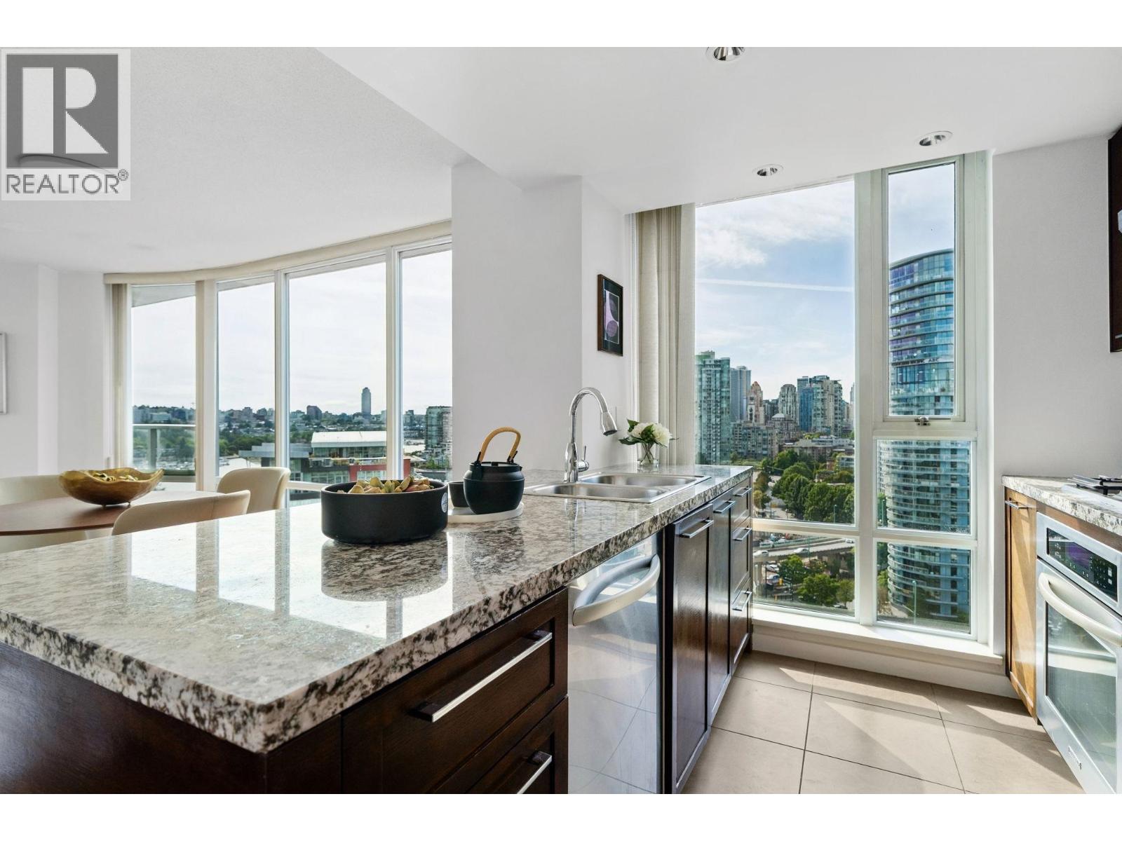2 Bed, 2 Bath House for Sale in Vancouver – 2106 918 COOPERAGE WAY, Vancouver – MLS# R3152600 - Image 16