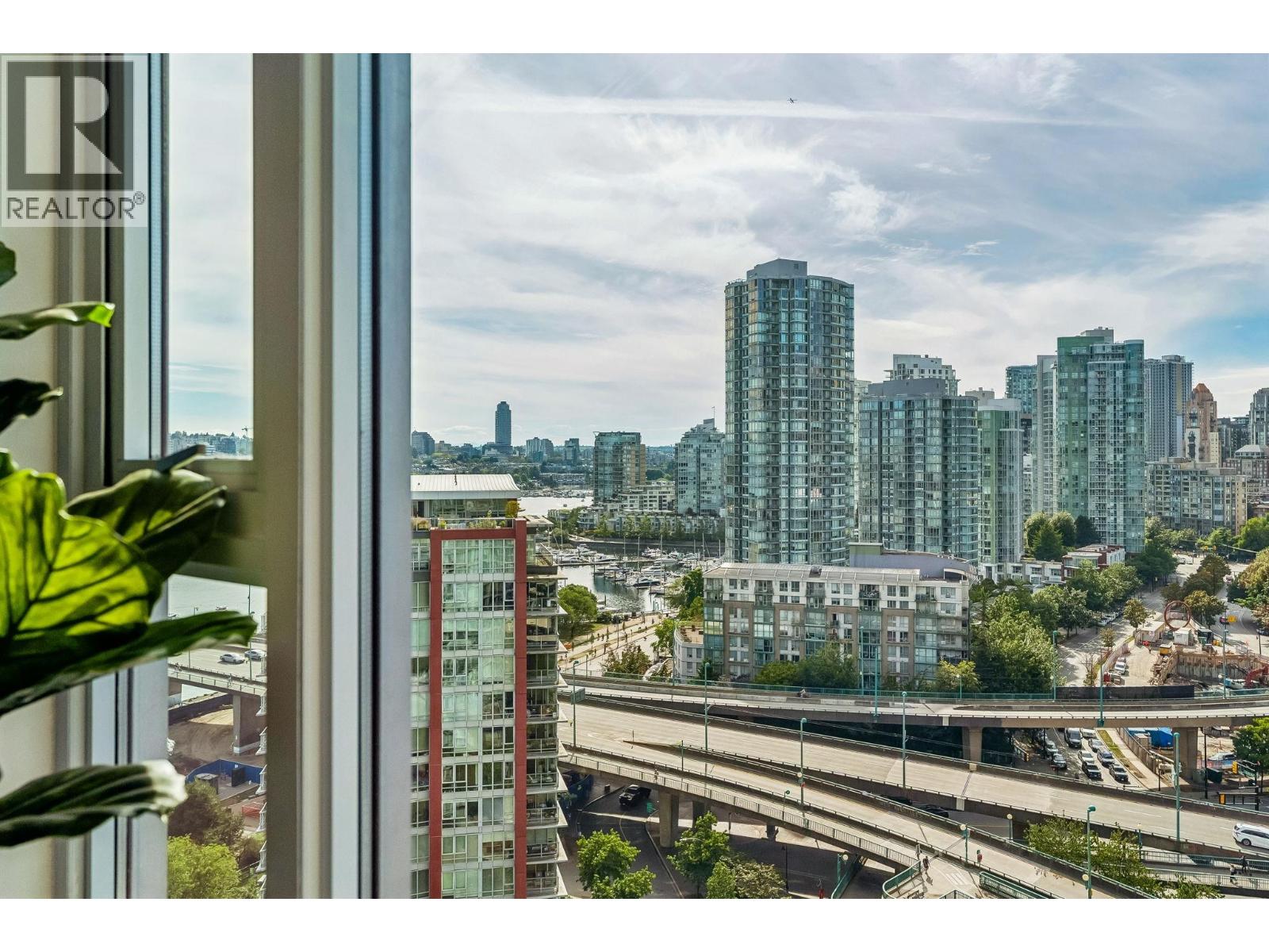 2 Bed, 2 Bath House for Sale in Vancouver – 2106 918 COOPERAGE WAY, Vancouver – MLS# R3152600 - Image 28