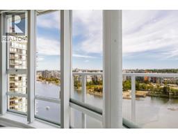 2106 918 Cooperage Way, Vancouver, BC V6B0A7 Photo 17
