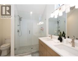 361 W 19th Street, North Vancouver, BC V7M1X7 Photo 38