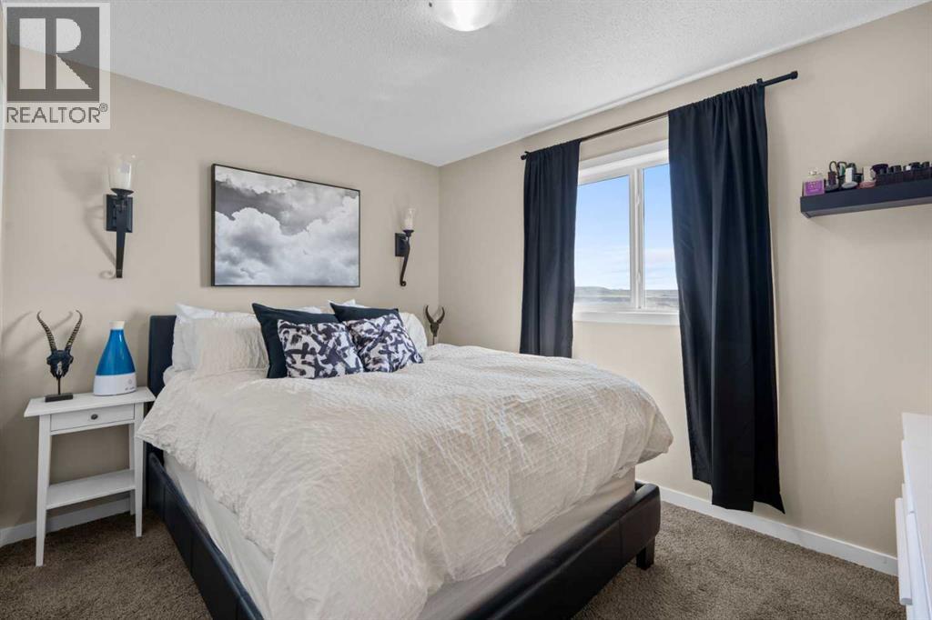 534 River Heights Crescent - 35