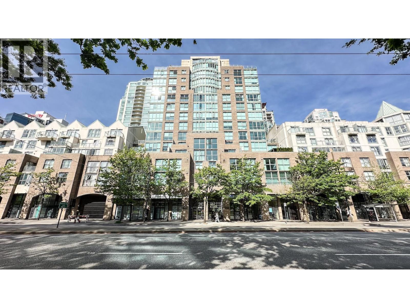 401 1159 MAIN STREET