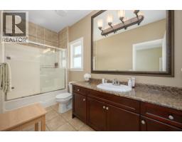 825 Robinson Street, Coquitlam, BC V3J4G4 Photo 16