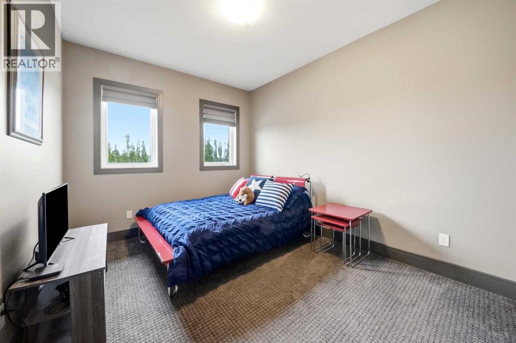 13 Lazaro Close - 34
