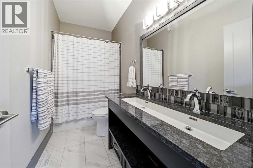 13 Lazaro Close - 35