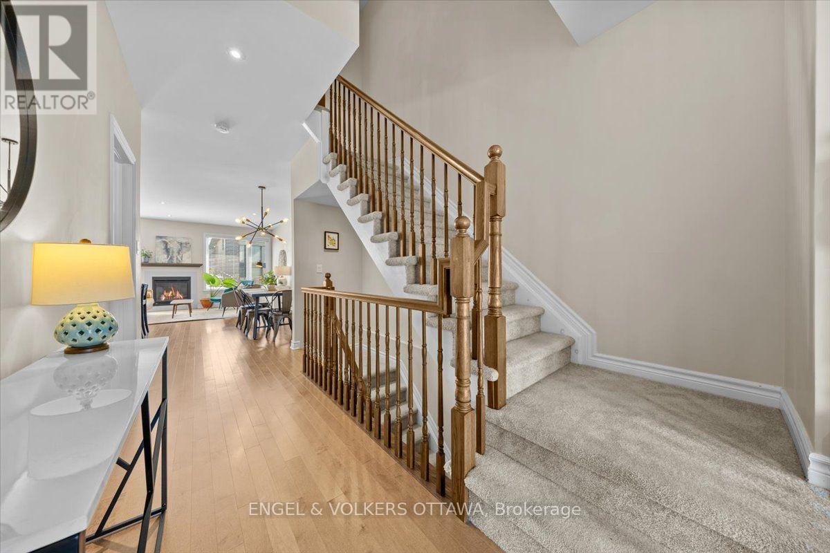 3 Bed, 3 Bath House for Sale in Ottawa – 556 TRIANGLE STREET, Ottawa – MLS# X13635608 - Image 27