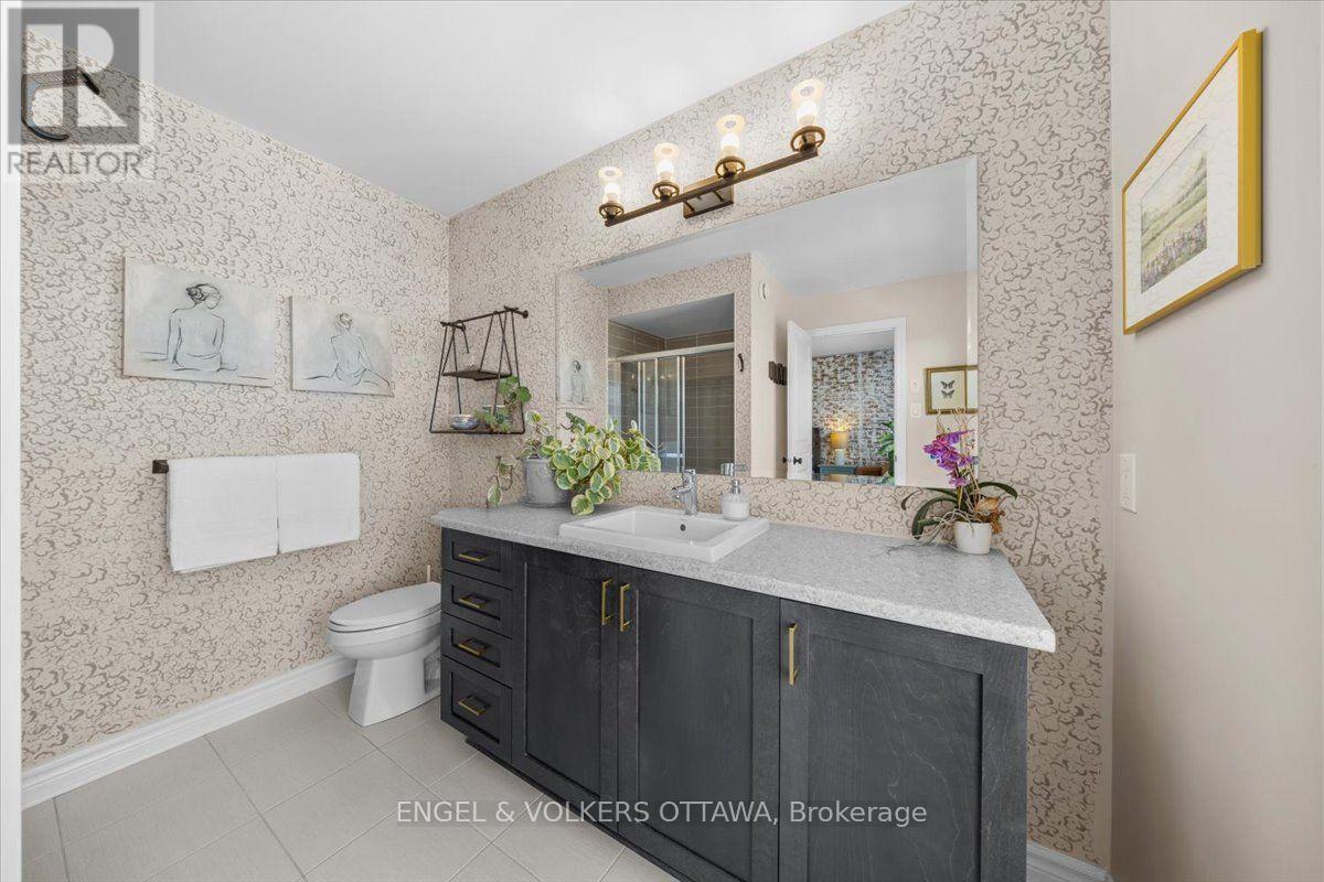 3 Bed, 3 Bath House for Sale in Ottawa – 556 TRIANGLE STREET, Ottawa – MLS# X13635608 - Image 34