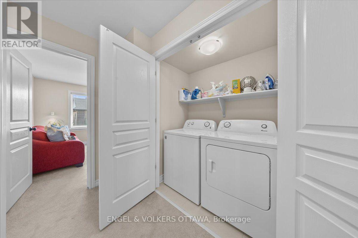 3 Bed, 3 Bath House for Sale in Ottawa – 556 TRIANGLE STREET, Ottawa – MLS# X13635608 - Image 43