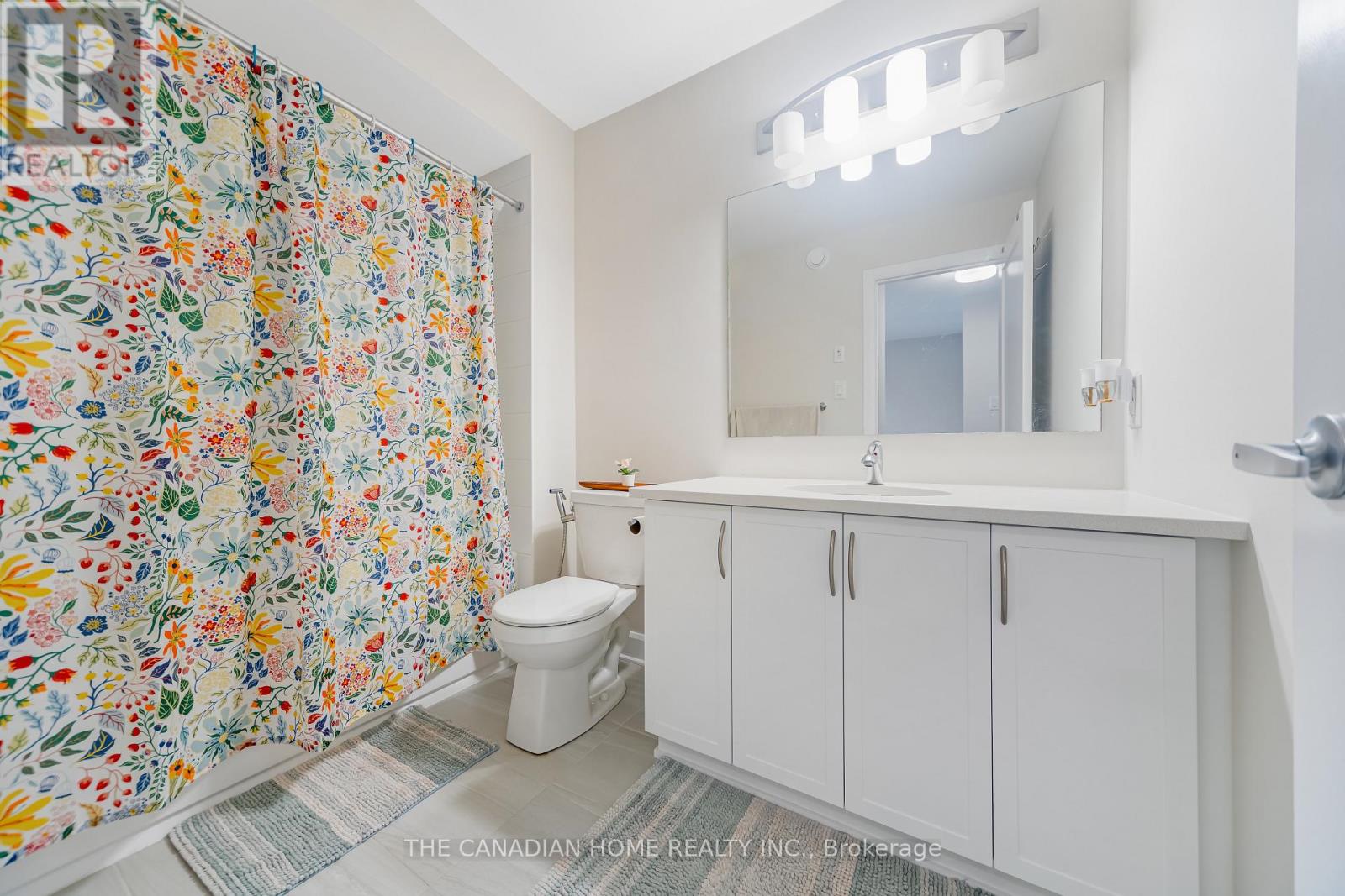 3 Bed, 3 Bath House for Sale in Ottawa – 921 CLARKIA STREET, Ottawa – MLS# X13637542 - Image 11