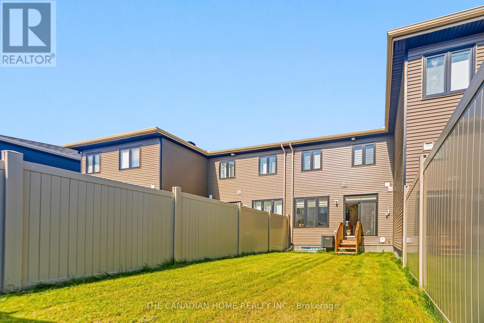 3 Bed, 3 Bath House for Sale in Ottawa – 921 CLARKIA STREET, Ottawa – MLS# X13637542 - Image 14