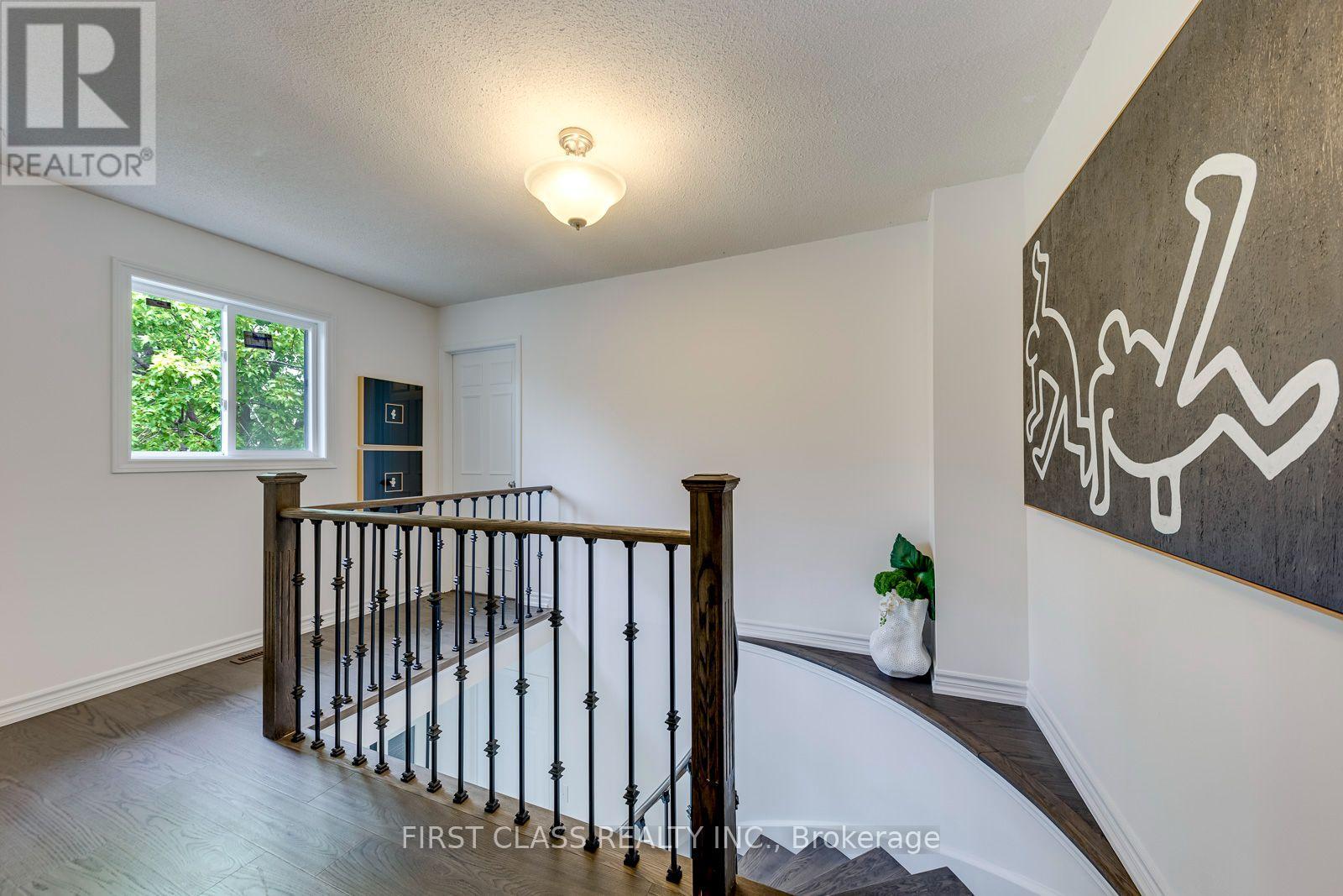 27 ALTON TOWERS CIRCLE - 13