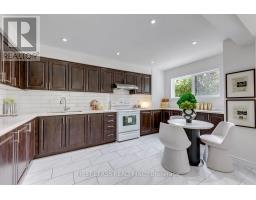 27 Alton Towers Circle, Toronto, ON M1V3T2 Photo 10