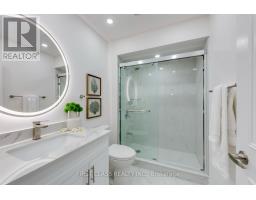 27 Alton Towers Circle, Toronto, ON M1V3T2 Photo 19