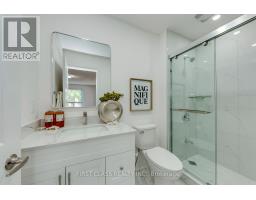 Bedroom 2 - 27 Alton Towers Circle, Toronto, ON M1V3T2 Photo 6
