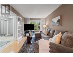Family room - 8 Cochrane Avenue, Brampton, ON L6Z4J4 Photo 8