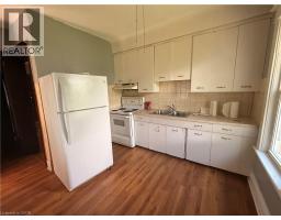 Kitchen - 28 Grove Street, Welland, ON L3B4B4 Photo 10