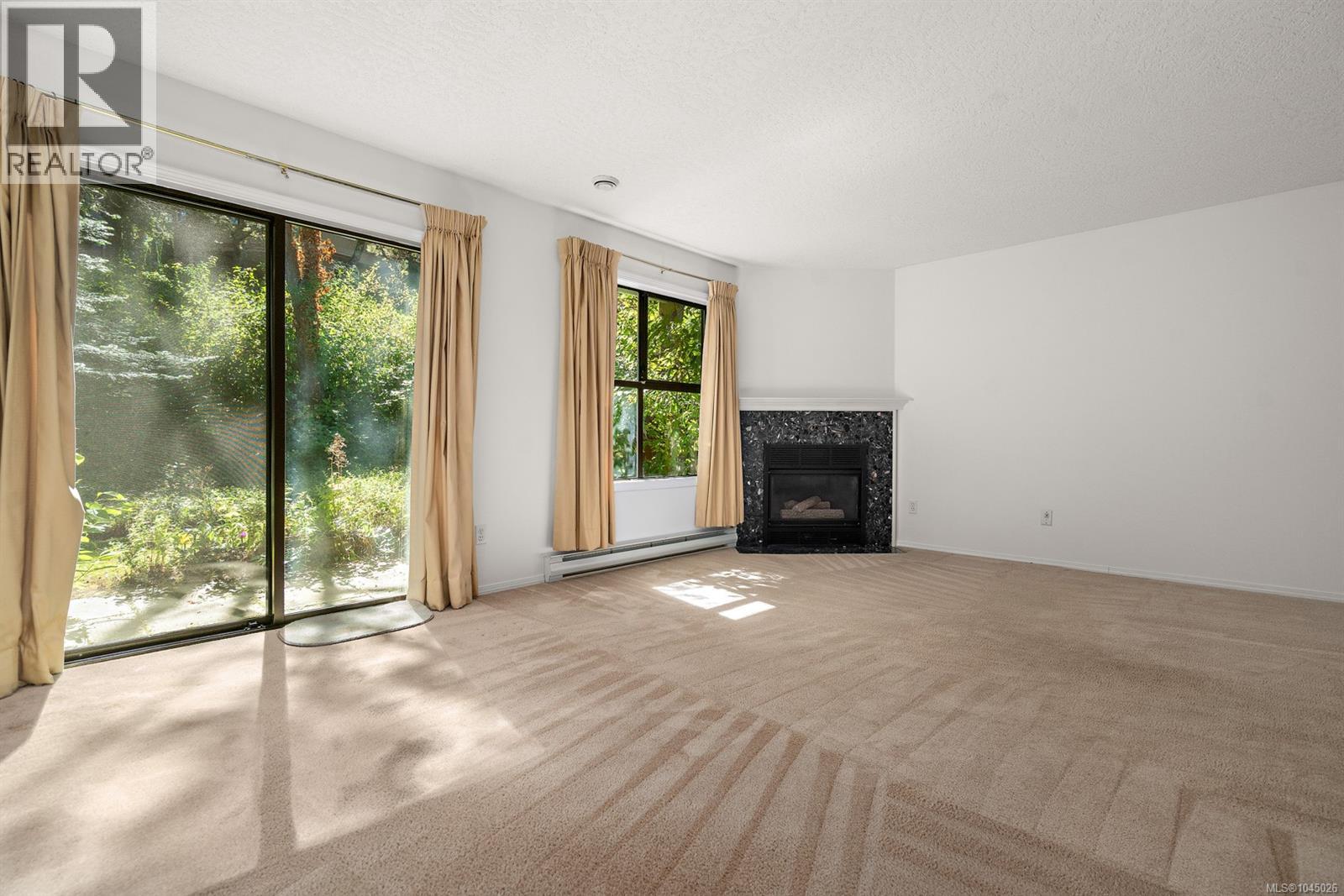 #6 1404 McKenzie Ave - 3