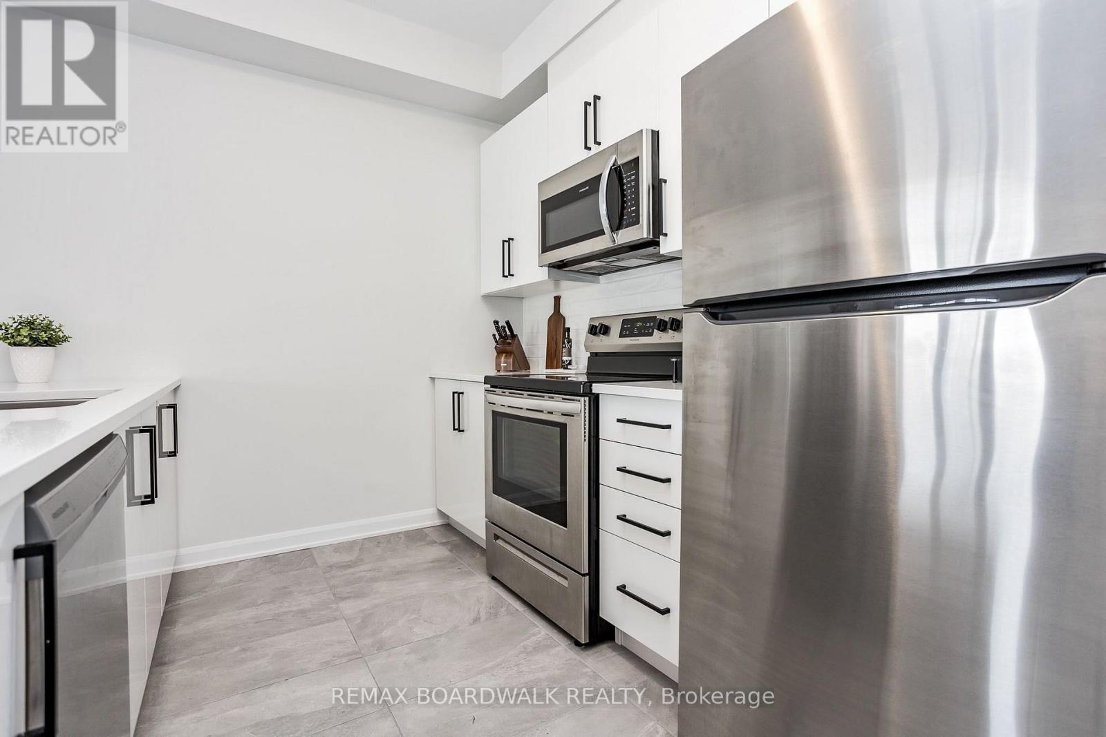 2 Bed, 3 Bath House for Rent in Ottawa – B – 518 AGLISH MEWS, Ottawa – MLS# X13634118 - Image 12