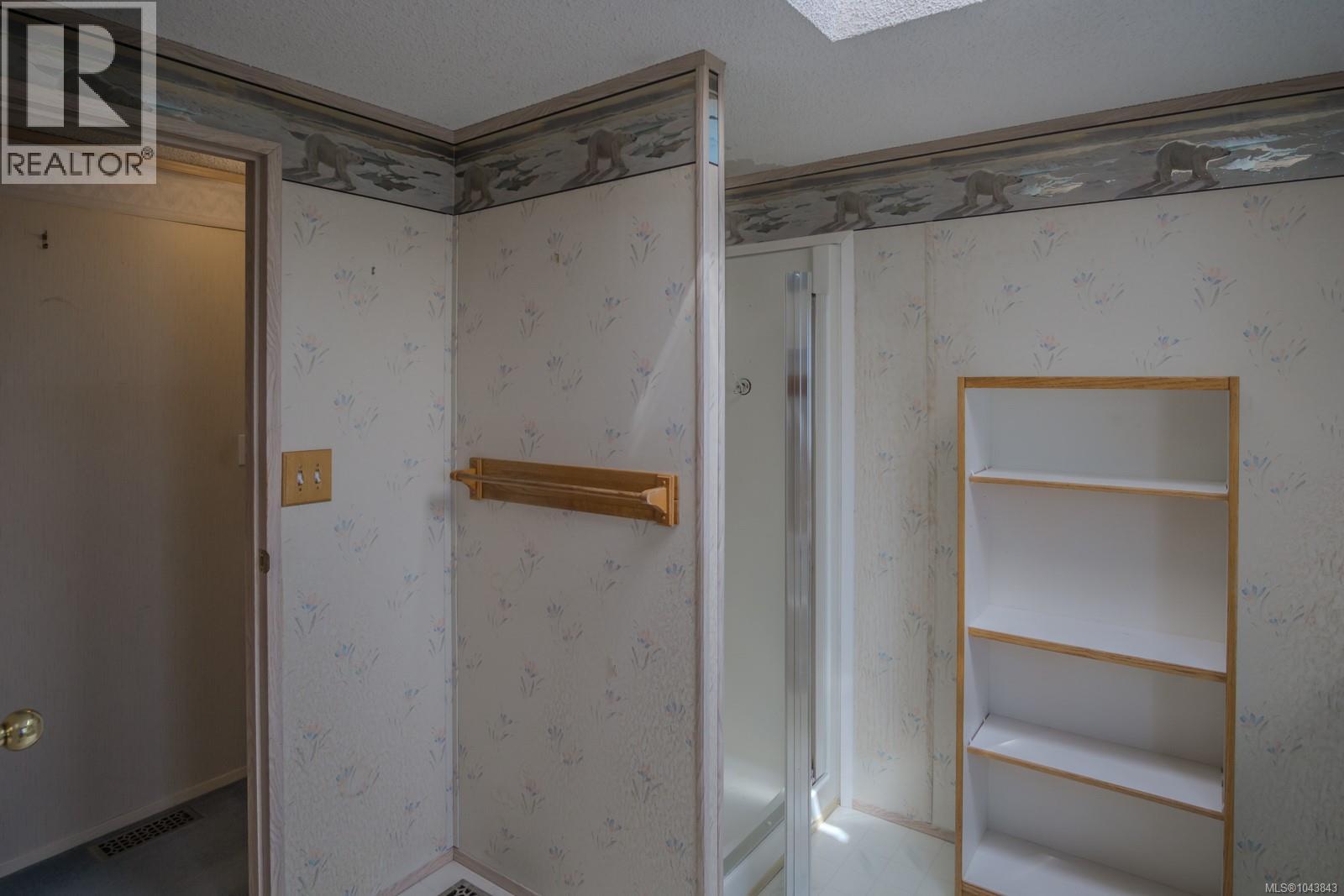 #30 4714 Muir Rd - Image 17