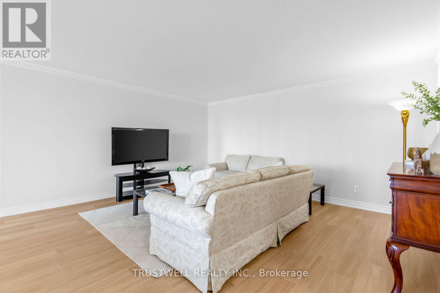 #703 3181 BAYVIEW AVENUE - 17