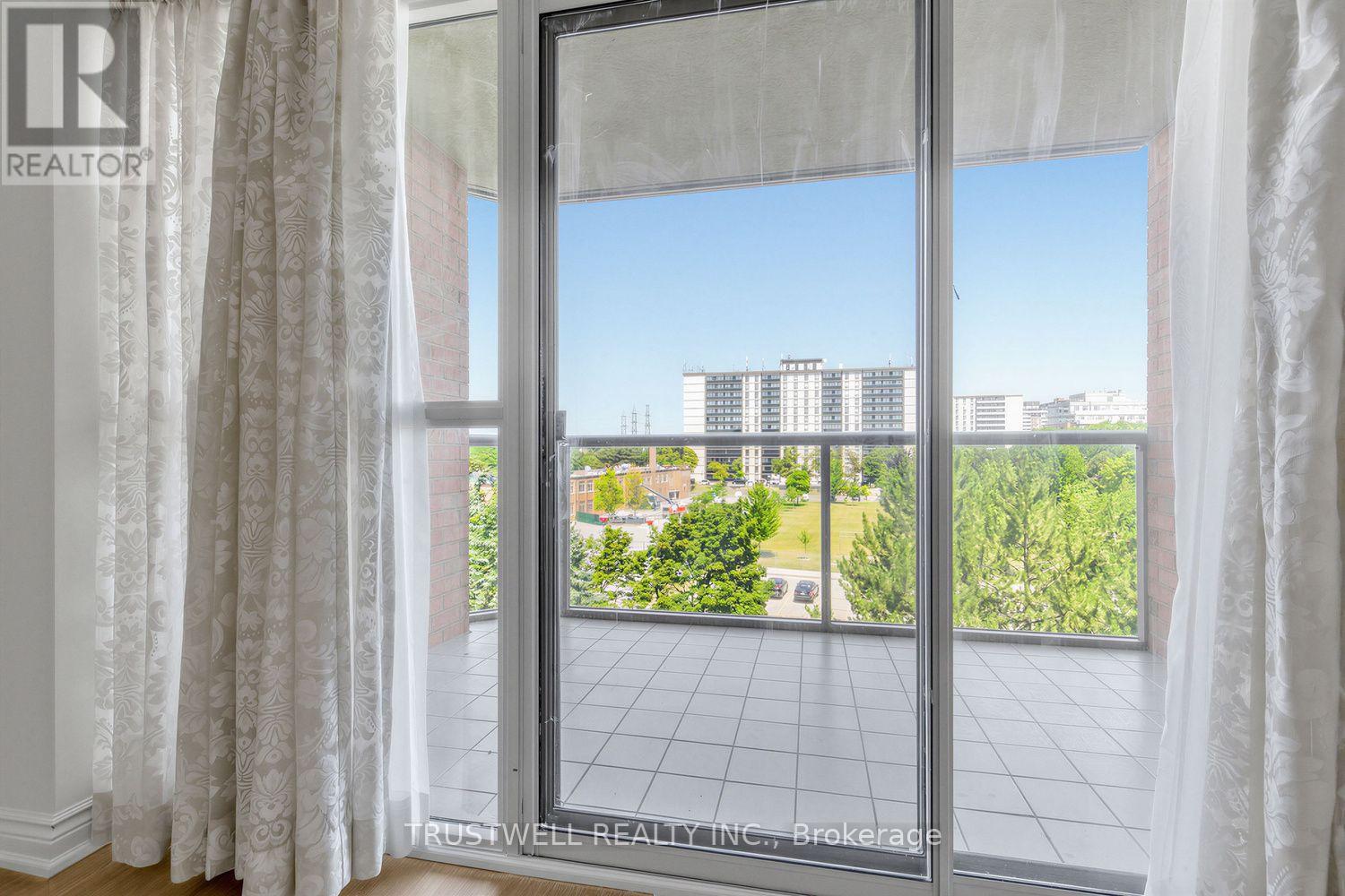 #703 3181 BAYVIEW AVENUE - 28