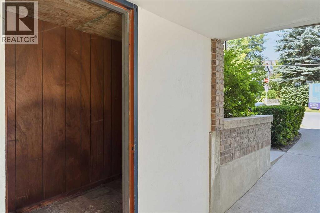 655 4 Avenue NE - 31