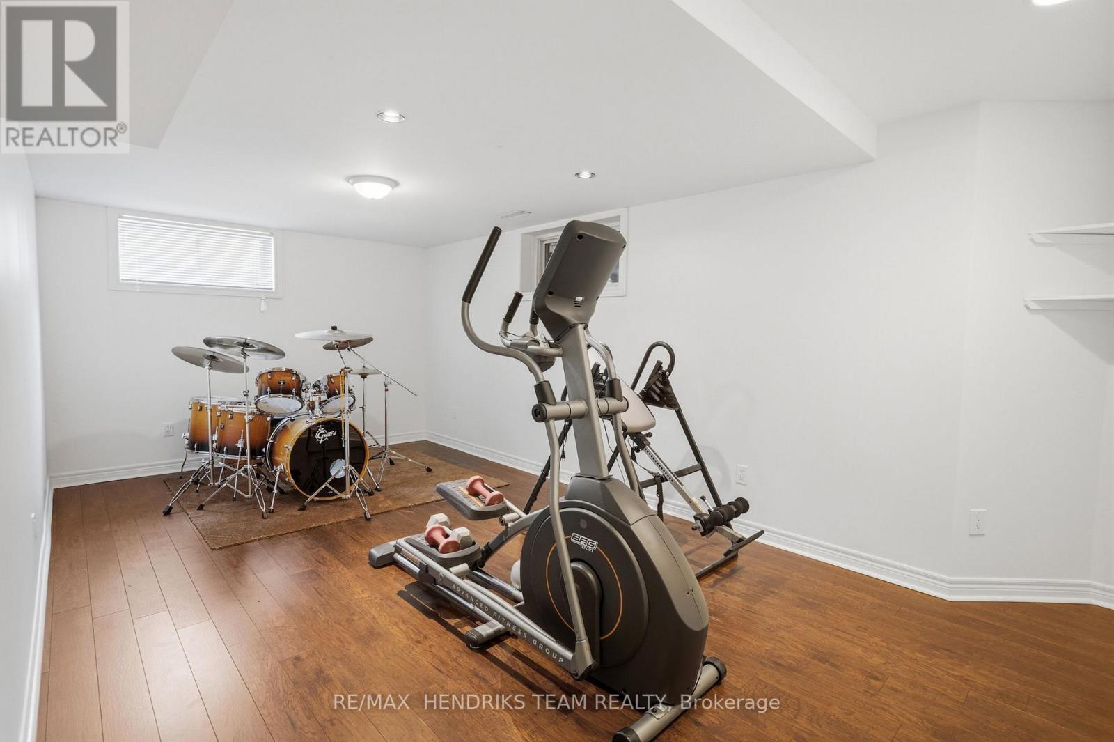 169 MICHAEL DRIVE - Image 26