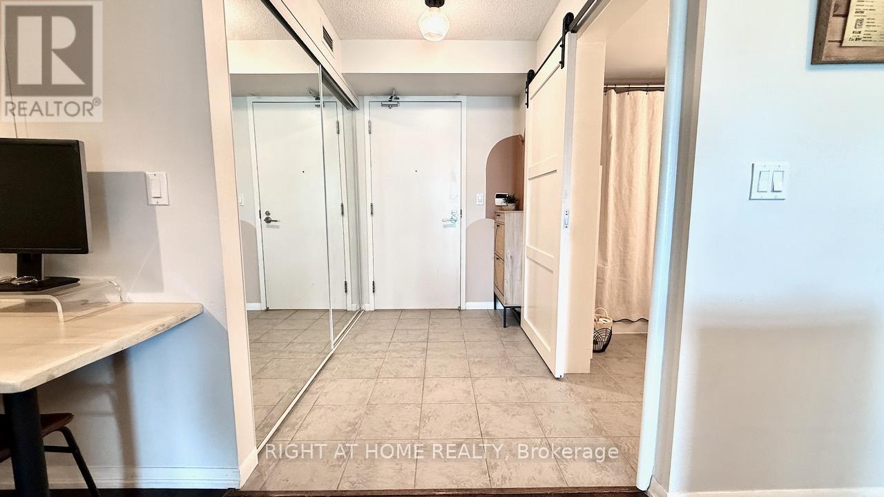 #656 209 FORT YORK BOULEVARD S - 29
