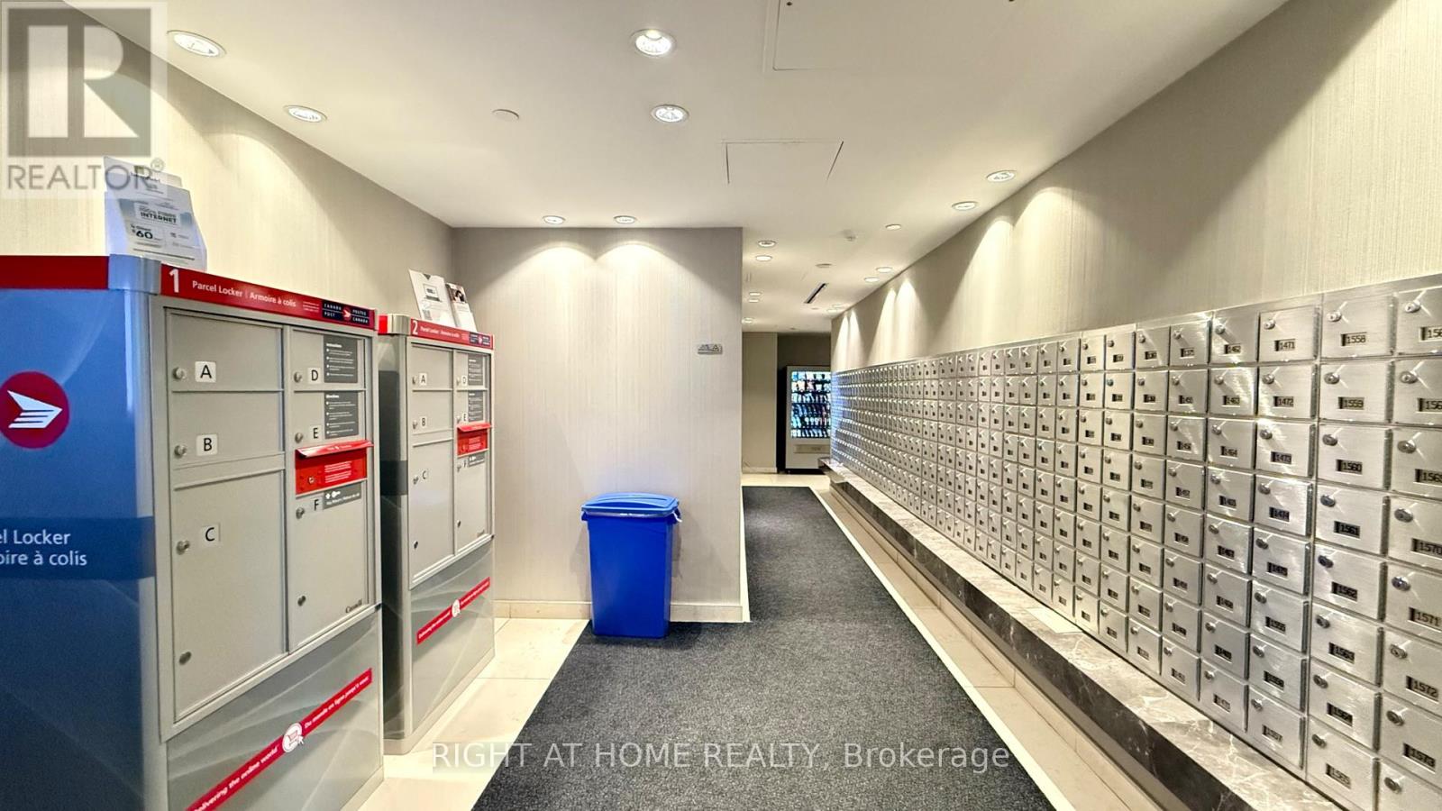 #656 209 FORT YORK BOULEVARD S - 36