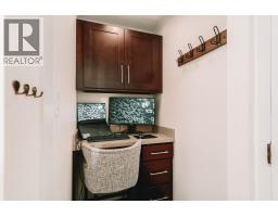 302 620 Eighth Avenue, New Westminster, BC V3M5V7 Photo 12