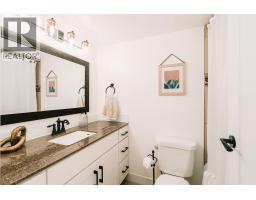 302 620 Eighth Avenue, New Westminster, BC V3M5V7 Photo 15