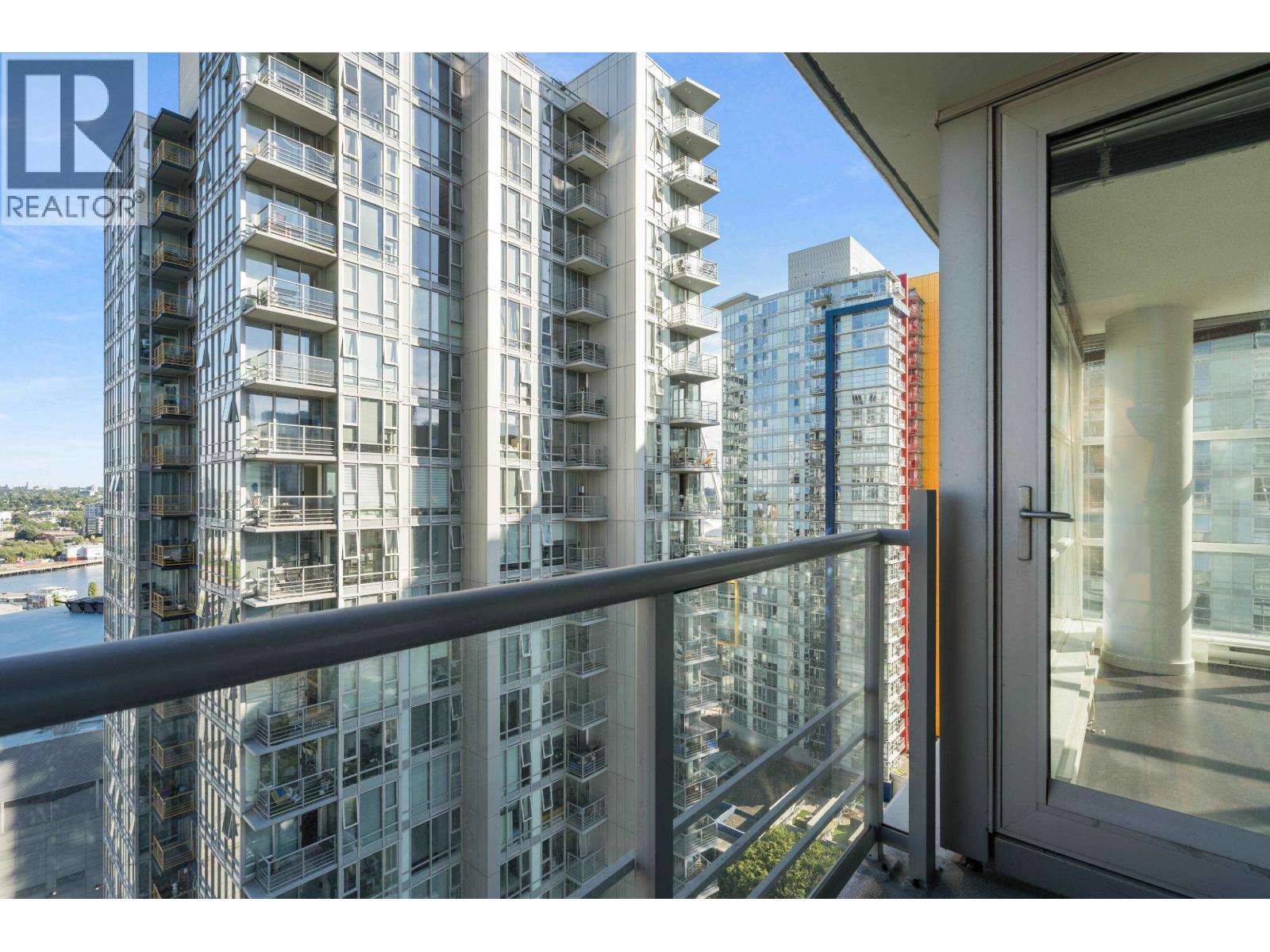 2 Bed, 1 Bath House for Sale in Vancouver – 2101 602 CITADEL PARADE, Vancouver – MLS# R3152661 - Image 10