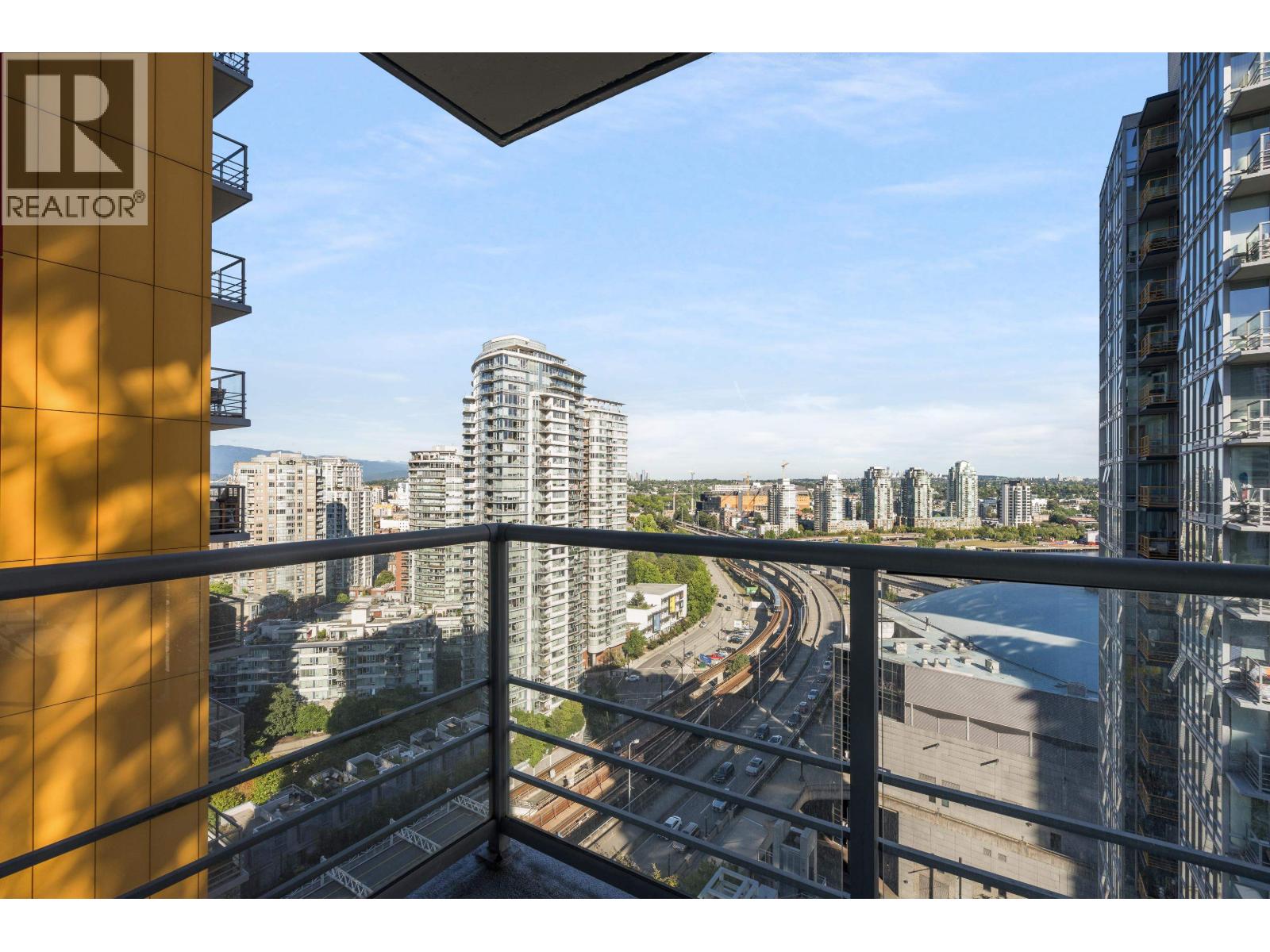 2 Bed, 1 Bath House for Sale in Vancouver – 2101 602 CITADEL PARADE, Vancouver – MLS# R3152661 - Image 9