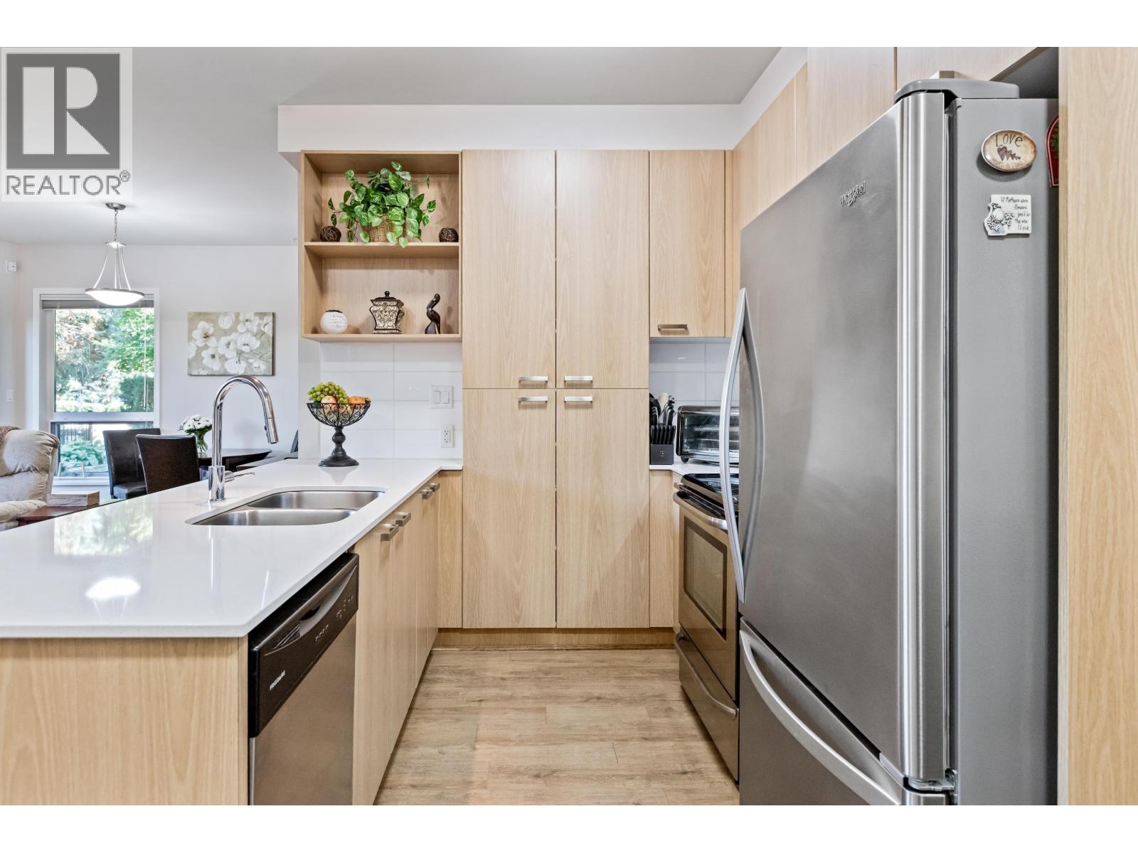 108 20331 DEWDNEY TRUNK RD, Maple Ridge