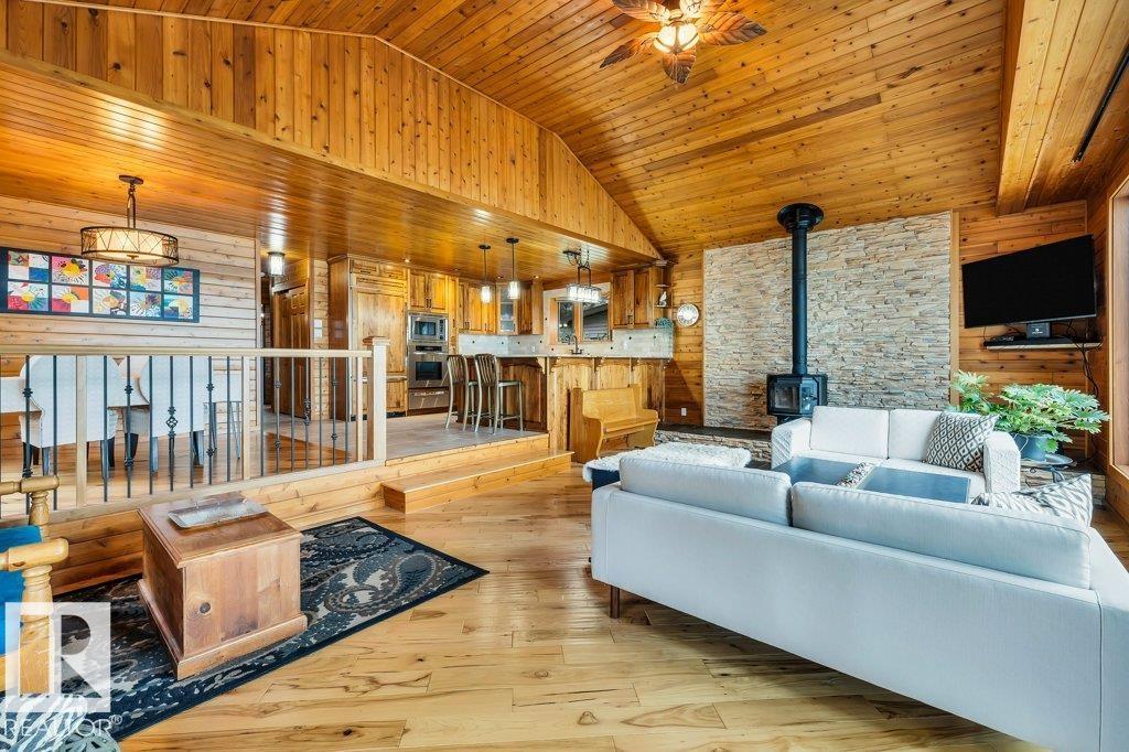 118 Crystal Springs Drive, Pigeon Lake - 33