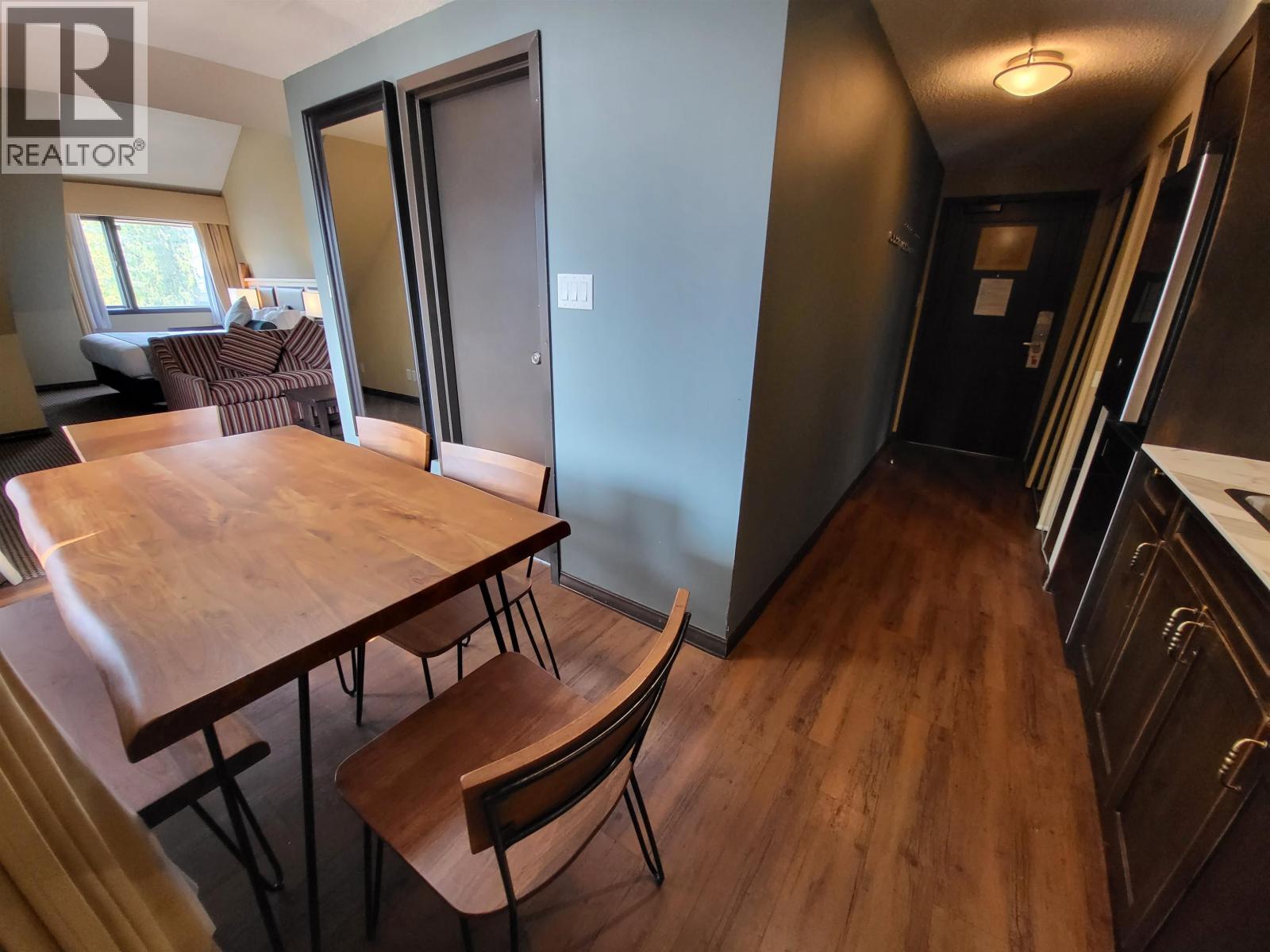 Photo of 220 4220 GATEWAY DRIVE 21