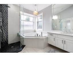 8295 110 Street, Delta, BC V4C4J2 Photo 11