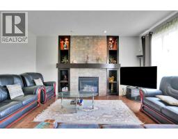 Bedroom - 126 Panatella Crescent Nw, Calgary, AB T3K0M5 Photo 10