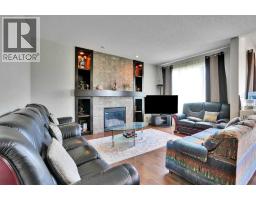 5pc Bathroom - 126 Panatella Crescent Nw, Calgary, AB T3K0M5 Photo 9