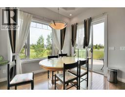 4pc Bathroom - 126 Panatella Crescent Nw, Calgary, AB T3K0M5 Photo 15