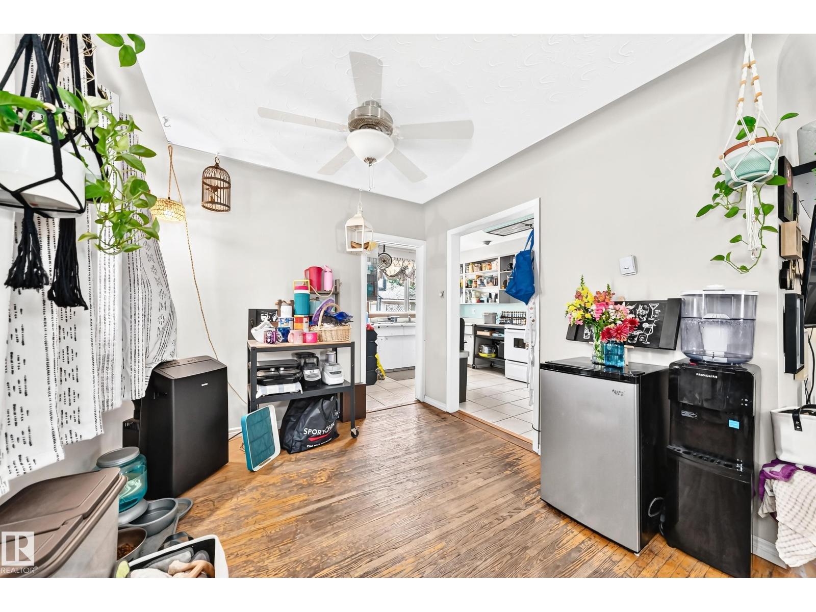 12718 126 ST NW - 11
