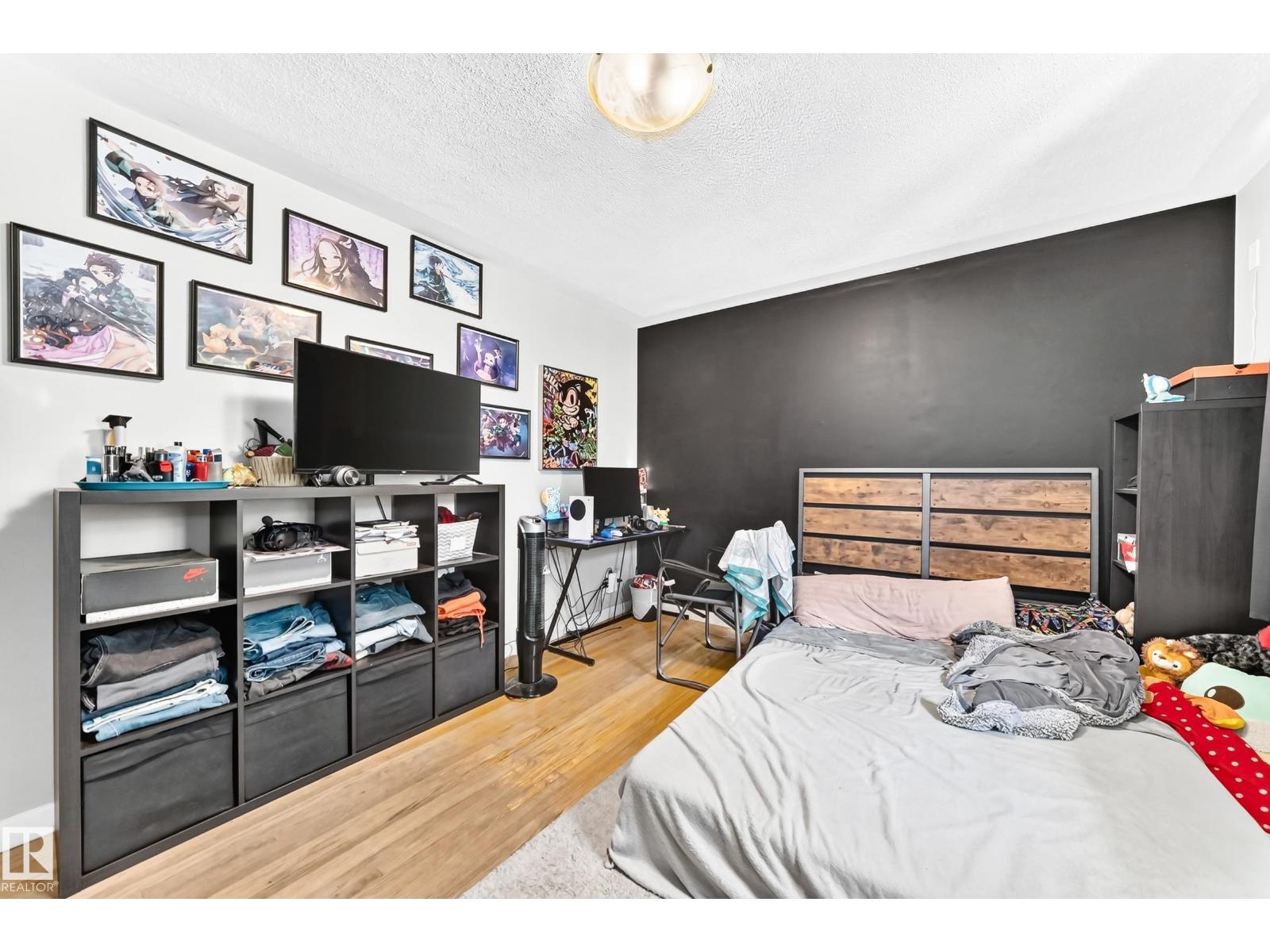 12718 126 ST NW - 22