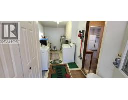 Laundry room - 318 8th Avenue, New Denver, BC V0G1S1 Photo 7