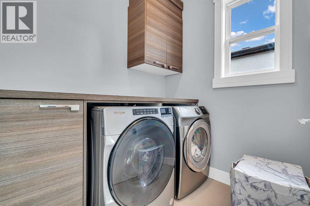 2417 25 Avenue NW - Image 25