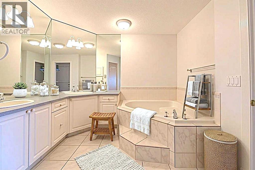 8 Prominence Path SW - Image 34
