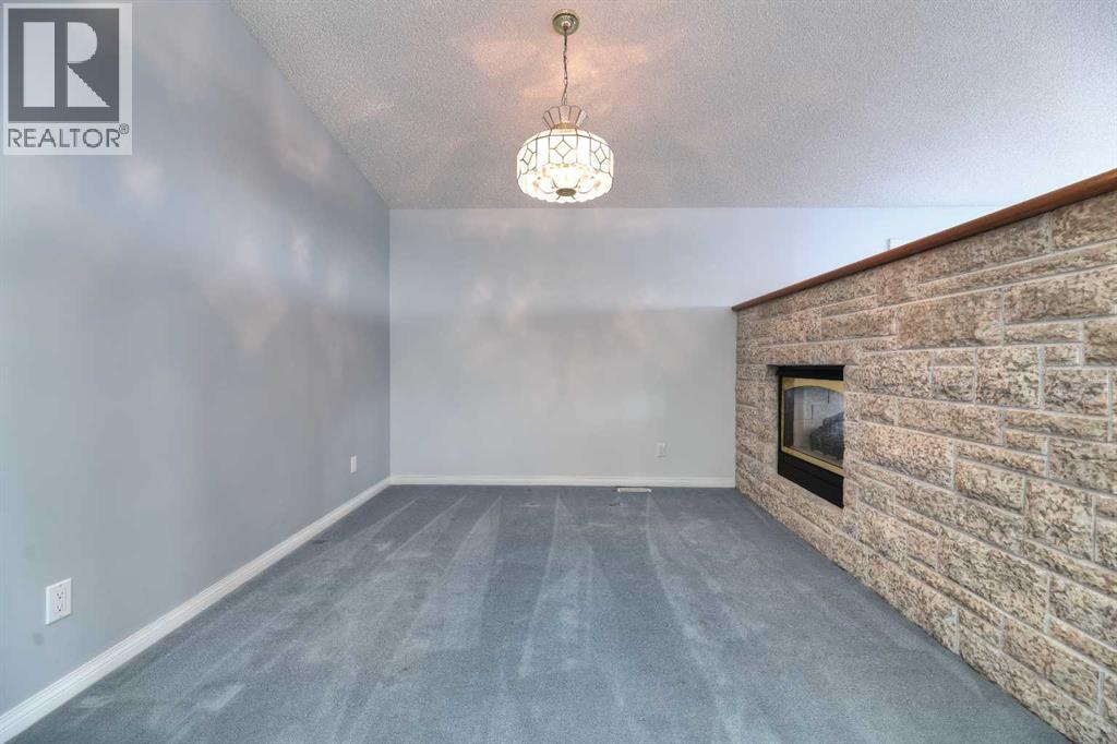 8 Prominence Path SW - 17
