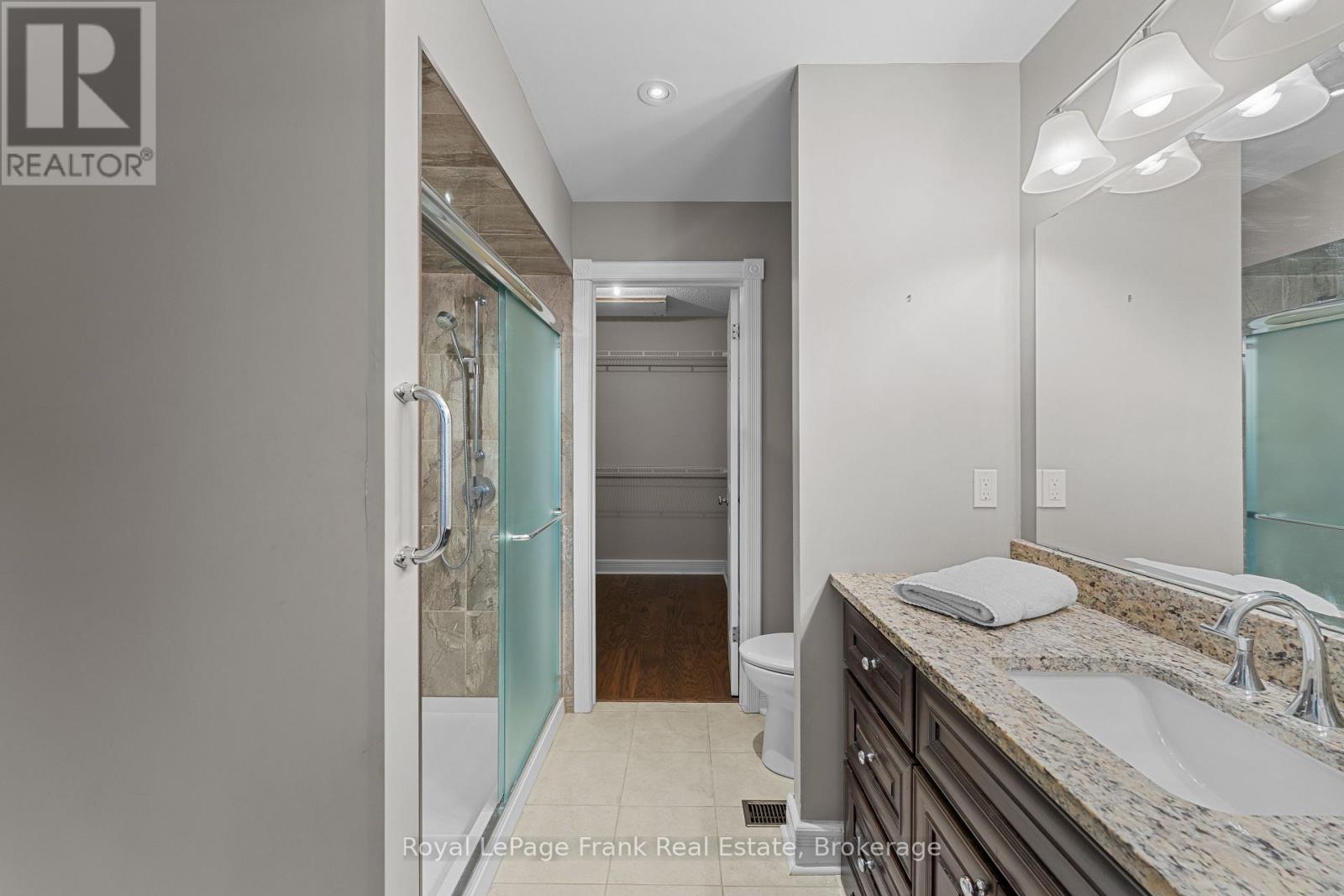 #403 1 SHERWOOD STREET - Image 22