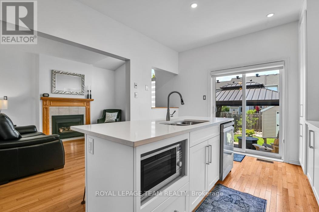 3 Bed, 3 Bath House for Sale in Ottawa – 4121 WOLFE POINT WAY, Ottawa – MLS# X13637606 - Image 10