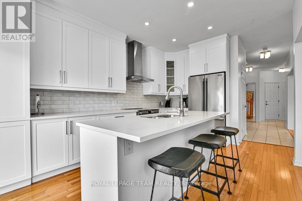 3 Bed, 3 Bath House for Sale in Ottawa – 4121 WOLFE POINT WAY, Ottawa – MLS# X13637606 - Image 13